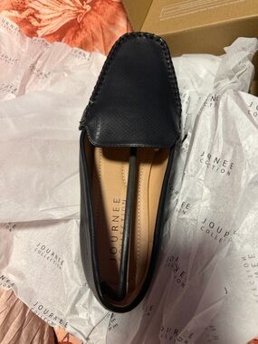 Halsey Black Journees Collection- PU Loafers - Size 8.5 Comfort Fit